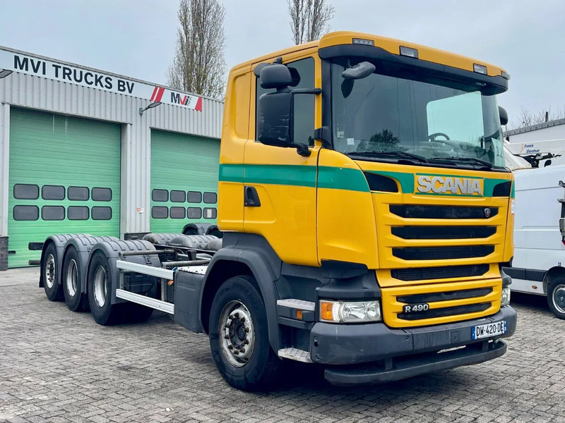 Scania R490 8x4 Retarder - Fahrgestell LKW: das Bild 3 Scania R490 8x4 Retarder - Fahrgestell LKW: das Bild 3