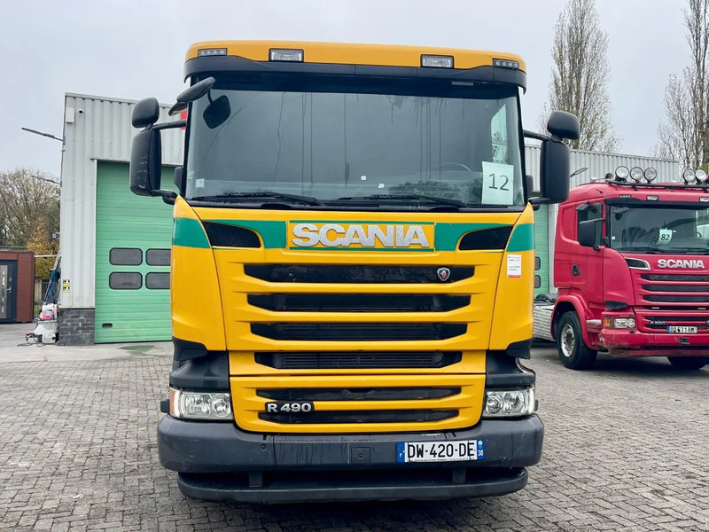 Scania R490 8x4 Retarder - Fahrgestell LKW: das Bild 2 Scania R490 8x4 Retarder - Fahrgestell LKW: das Bild 2