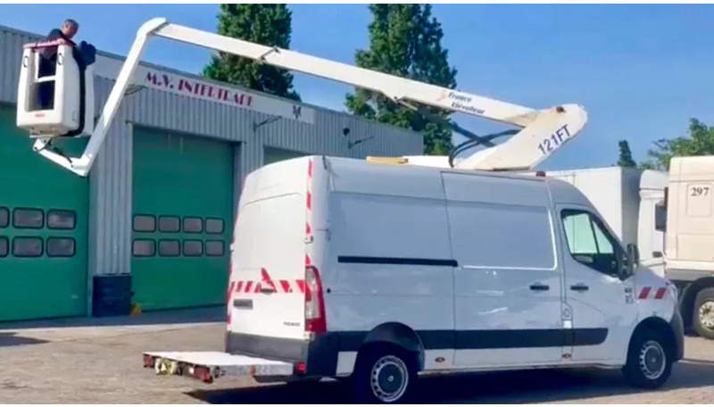Renault Master 10,5 m, 3500 kg, euro6 - Transporter: das Bild 3 Renault Master 10,5 m, 3500 kg, euro6 - Transporter: das Bild 3