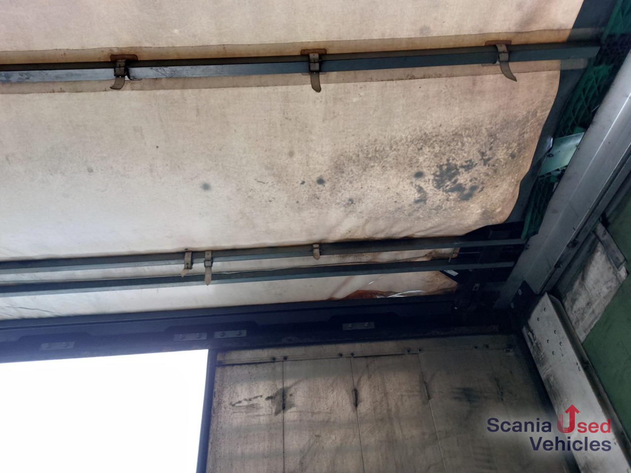 SCHWARZMUELLER 2 Achs-Anhänger Heckportaltüren 2,80m - Planenanhänger: das Bild 2 SCHWARZMUELLER 2 Achs-Anhänger Heckportaltüren 2,80m - Planenanhänger: das Bild 2