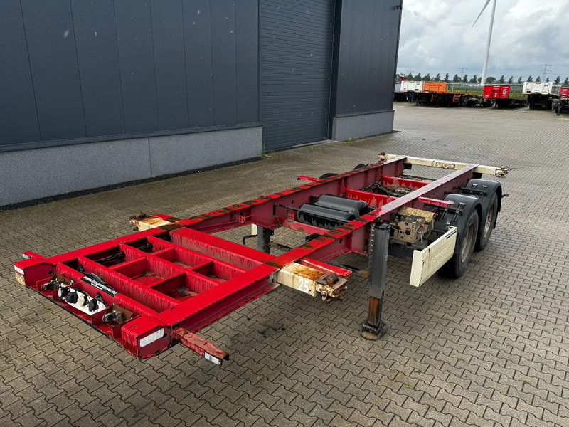 Krone 2-axle 20FT chassis, BPW + drumbrakes, airsuspension, empty weight: 3.180kg, 2x available - Container/ Wechselfahrgestell Auflieger: das Bild 1 Krone 2-axle 20FT chassis, BPW + drumbrakes, airsuspension, empty weight: 3.180kg, 2x available - Container/ Wechselfahrgestell Auflieger: das Bild 1