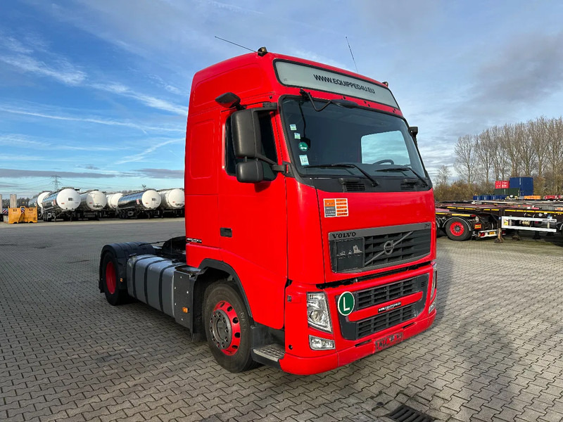 Sattelzugmaschine Volvo FH 13.420 GLOBETROTTER, ADR, Euro5, VEB, Belgian Truck: das Bild 8 Sattelzugmaschine Volvo FH 13.420 GLOBETROTTER, ADR, Euro5, VEB, Belgian Truck: das Bild 8