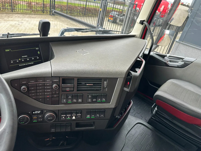 Sattelzugmaschine Volvo FH 13.420 Globetrotter 4x2, ADR (EXII, EXIII, FL, AT), EURO-6, VEB, 662.814 km, NL, valid ADR/APK: 9/2026: das Bild 13