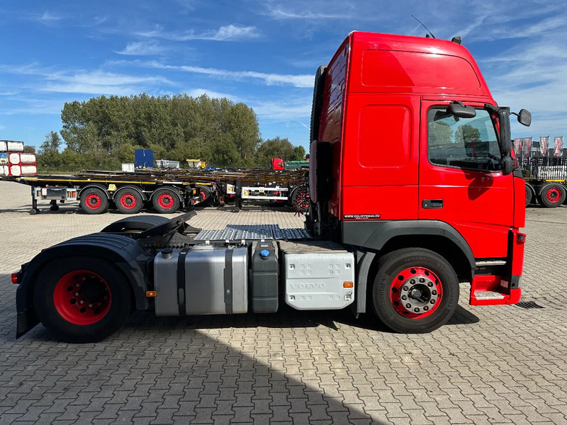 Volvo FM 420 Globetrotter, ADR (FL, OX, AT), ALCOA, only 446TKM - Sattelzugmaschine: das Bild 3 Volvo FM 420 Globetrotter, ADR (FL, OX, AT), ALCOA, only 446TKM - Sattelzugmaschine: das Bild 3
