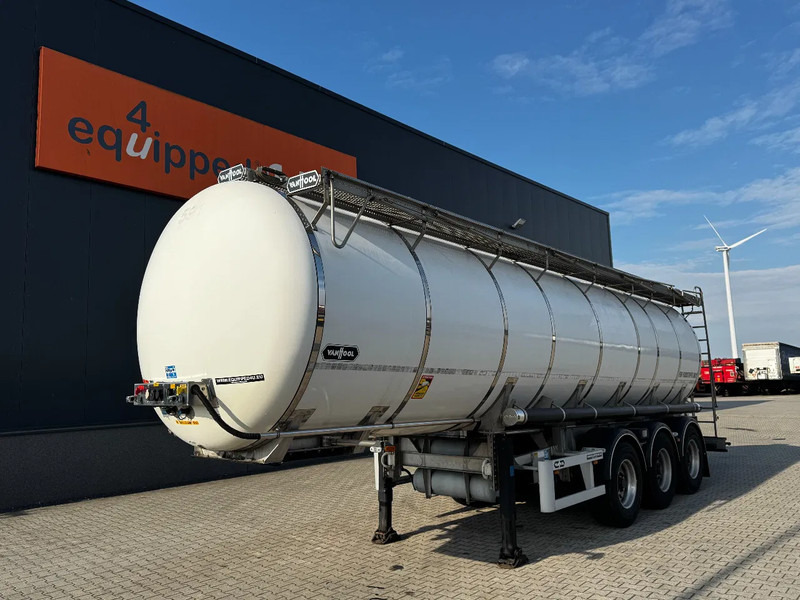 Van Hool FOOD / RVS chassis / 5.860KG/ 29.500L / 1-COMP / 1 -BAFFLE / DISC/ NL / TYRES 80 pct / APK - Tankauflieger: das Bild 1 Van Hool FOOD / RVS chassis / 5.860KG/ 29.500L / 1-COMP / 1 -BAFFLE / DISC/ NL / TYRES 80 pct / APK - Tankauflieger: das Bild 1