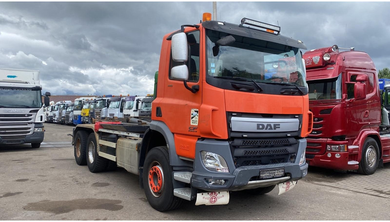 DAF CF 440 6X4 HOOKLIFT 20T - MANUAL GEARBOX - 315.000km - EURO 6 - BE TRUCK - Abrollkipper: das Bild 1 DAF CF 440 6X4 HOOKLIFT 20T - MANUAL GEARBOX - 315.000km - EURO 6 - BE TRUCK - Abrollkipper: das Bild 1