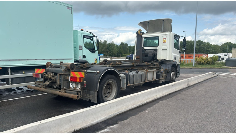 DAF CF 85.410 - 19T HOOKLIFT / ABROLLKIPPER / GANCHO - MANUAL ZF - A/C - GOOD CONDITION - Abrollkipper: das Bild 4 DAF CF 85.410 - 19T HOOKLIFT / ABROLLKIPPER / GANCHO - MANUAL ZF - A/C - GOOD CONDITION - Abrollkipper: das Bild 4