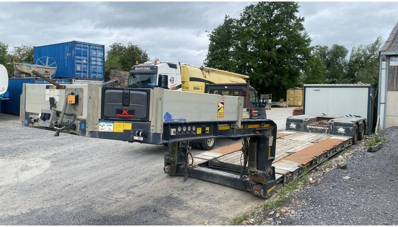 Kässbohrer LB2 48T - LOWBED - TIEFBETT / REMOVABLE NECK - ABNEHMBARE SCHWANENHALS - HYDR STEERING AXLES / LENKACHSEN - BPW - Tieflader Auflieger: das Bild 1 Kässbohrer LB2 48T - LOWBED - TIEFBETT / REMOVABLE NECK - ABNEHMBARE SCHWANENHALS - HYDR STEERING AXLES / LENKACHSEN - BPW - Tieflader Auflieger: das Bild 1