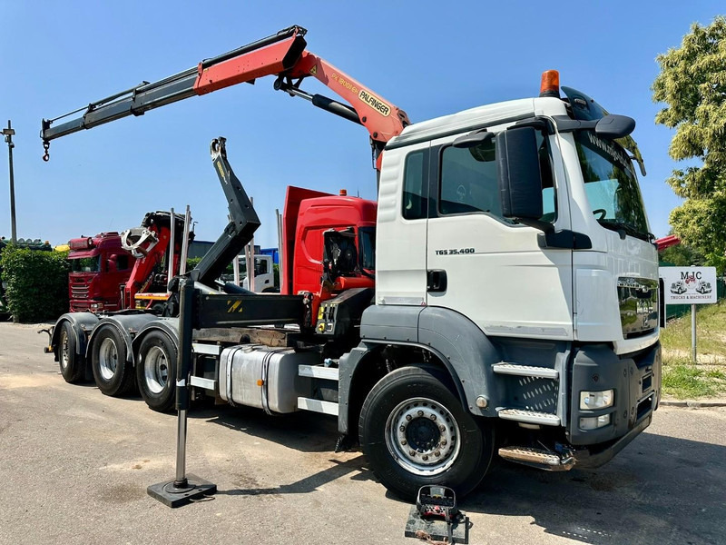 MAN TGS 35.400 8x4 TRIDEM HOOKLIFT T22 + CRANE PALFINGER PK 18001 EH + RADIO - EURO 5 - LIFT/STEERING AXLE - BE TRUCK - Abrollkipper, Autokran: das Bild 1 MAN TGS 35.400 8x4 TRIDEM HOOKLIFT T22 + CRANE PALFINGER PK 18001 EH + RADIO - EURO 5 - LIFT/STEERING AXLE - BE TRUCK - Abrollkipper, Autokran: das Bild 1