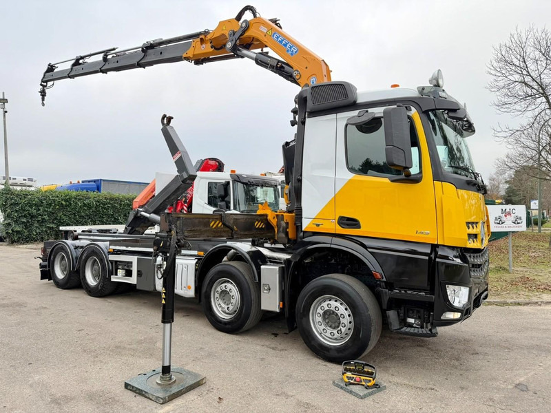 Mercedes-Benz AROCS 4143 8X4 WAF HOOKLIFT + CRANE EFFER 395 4S + ROTATOR + RADIO - 5/6 F - BE TRUCK - VERY NICE CONDITION - Abrollkipper, Autokran: das Bild 1 Mercedes-Benz AROCS 4143 8X4 WAF HOOKLIFT + CRANE EFFER 395 4S + ROTATOR + RADIO - 5/6 F - BE TRUCK - VERY NICE CONDITION - Abrollkipper, Autokran: das Bild 1