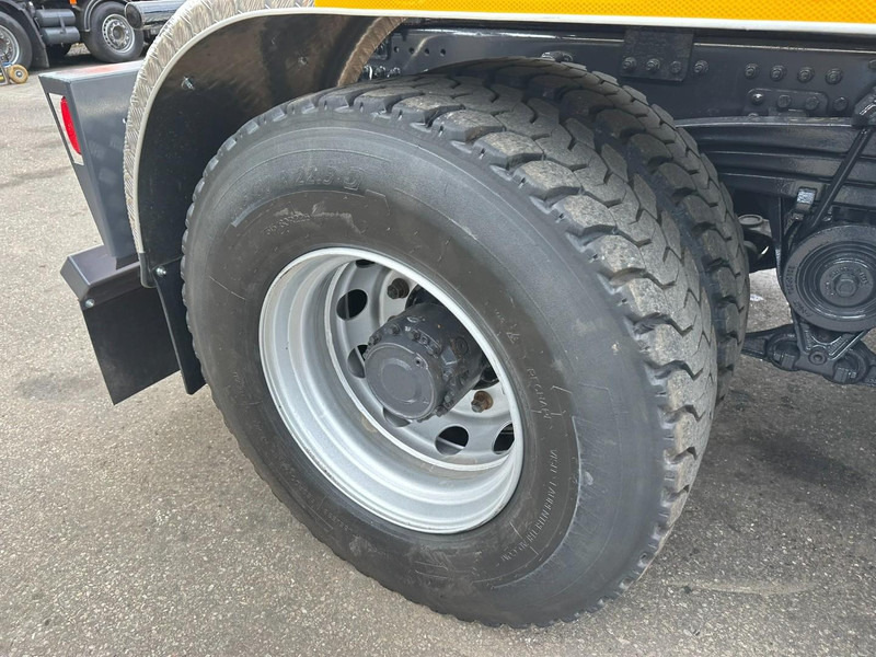 Abrollkipper, Autokran Renault C460 8x4 + (19m!) KRAN HIAB 288 E-6 HIDUO - RADIO - 5/6 F - STEEL SPRING / HUB REDUCTION - BE TRUCK: das Bild 19