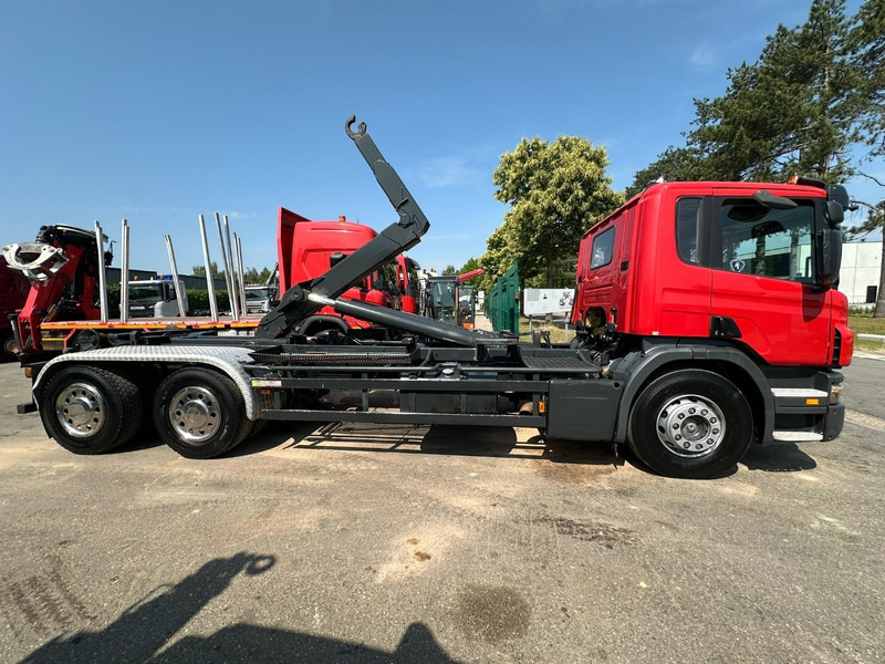 Scania P380 6x4 HOOKLIFT HIAB 25T - 6100mm - A/C - CAMERA - E4 - AIR SUSPENSION - BE TRUCK - Abrollkipper: das Bild 4 Scania P380 6x4 HOOKLIFT HIAB 25T - 6100mm - A/C - CAMERA - E4 - AIR SUSPENSION - BE TRUCK - Abrollkipper: das Bild 4