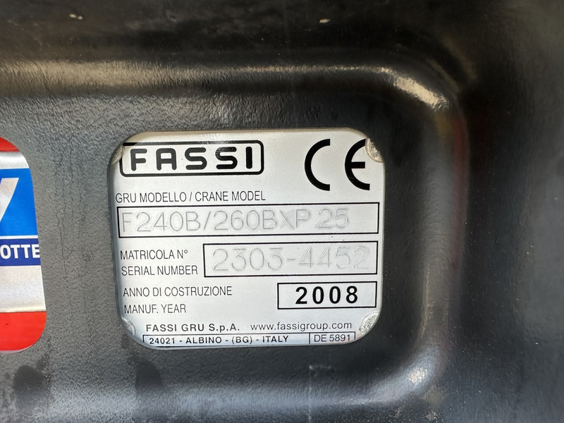 Autokran Volvo FM 400 + KRAN FASSI F260BXP.25 - 5x  / RADIO - EURO 4 - I SHIFT - A/C - BE TRUCK: das Bild 8