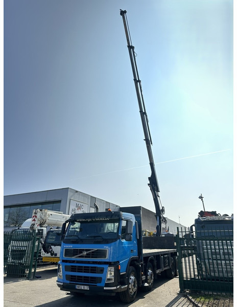 Volvo FM 440 8x4 PRITSCHE 7m20 + KRAN HIAB 288 EP-5 HIDUO + RADIO + ROTATOR - SCHALTGETRIEBE - AP ACHSEN - *395.000km* - Pritsche LKW, Autokran: das Bild 4 Volvo FM 440 8x4 PRITSCHE 7m20 + KRAN HIAB 288 EP-5 HIDUO + RADIO + ROTATOR - SCHALTGETRIEBE - AP ACHSEN - *395.000km* - Pritsche LKW, Autokran: das Bild 4