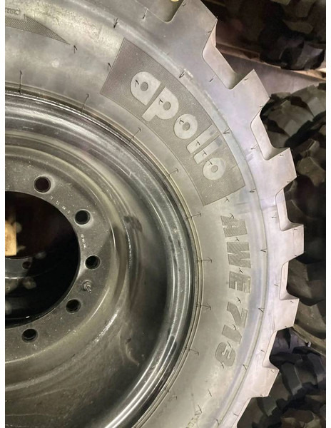 Apollo 1000 x 20 Set / 10.00 x 20: 4x2 Tyres - Felgen und Reifen für Baumaschine: das Bild 3 Apollo 1000 x 20 Set / 10.00 x 20: 4x2 Tyres - Felgen und Reifen für Baumaschine: das Bild 3
