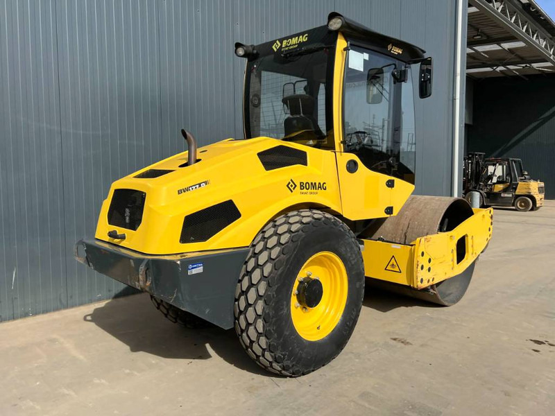 Bomag BW177D-5 - Walzen: das Bild 4 Bomag BW177D-5 - Walzen: das Bild 4