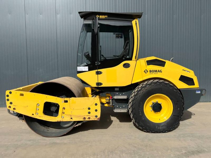 Bomag BW177D-5 - Walzen: das Bild 5 Bomag BW177D-5 - Walzen: das Bild 5
