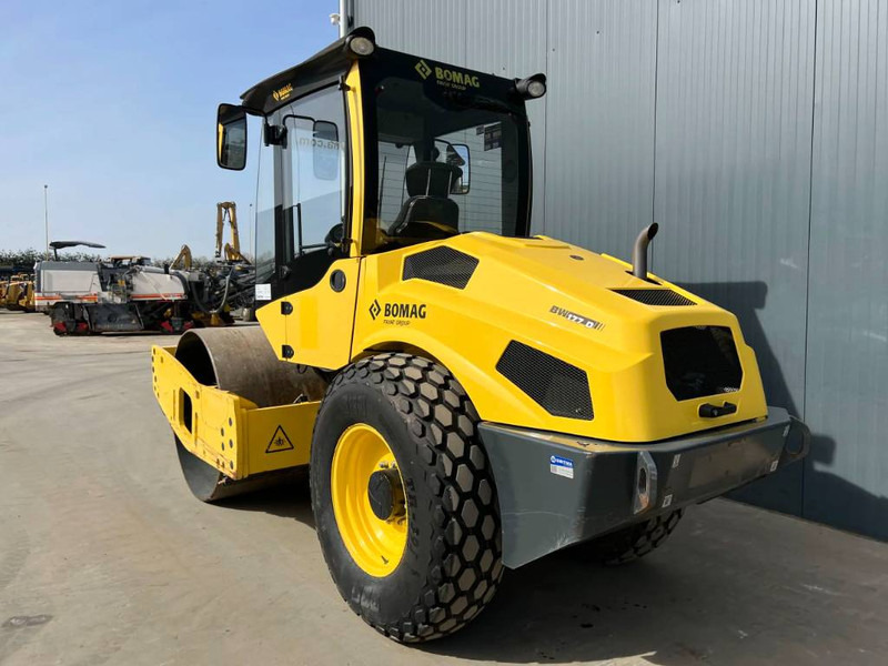 Bomag BW177D-5 - Walzen: das Bild 2 Bomag BW177D-5 - Walzen: das Bild 2