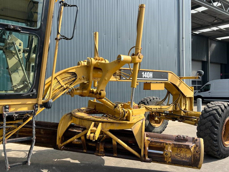 Grader Cat 140 H: das Bild 12