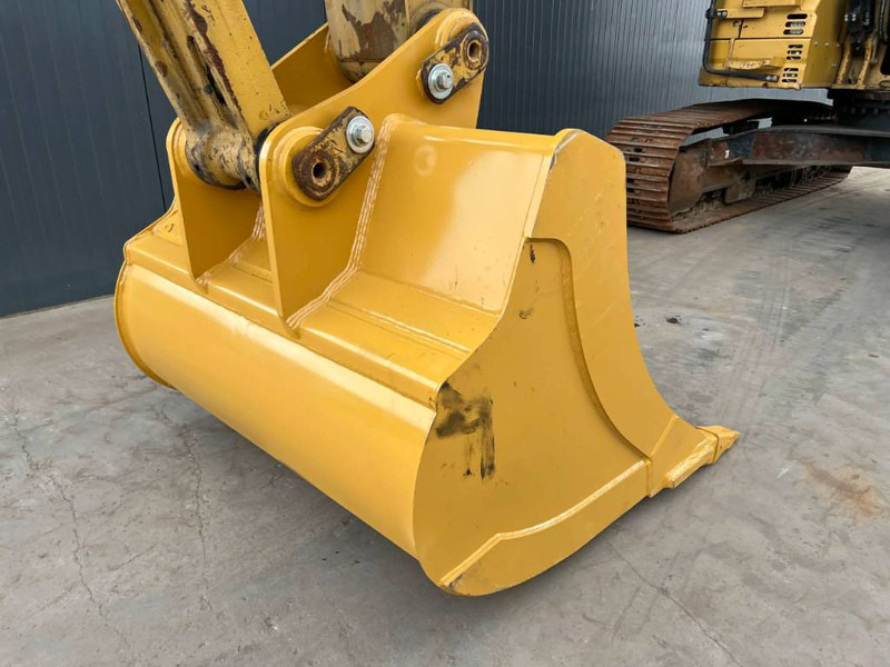 Kettenbagger Cat 325F LCR: das Bild 19