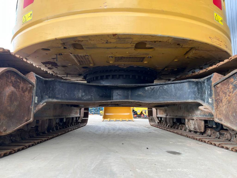 Kettenbagger Cat 325F LCR: das Bild 10