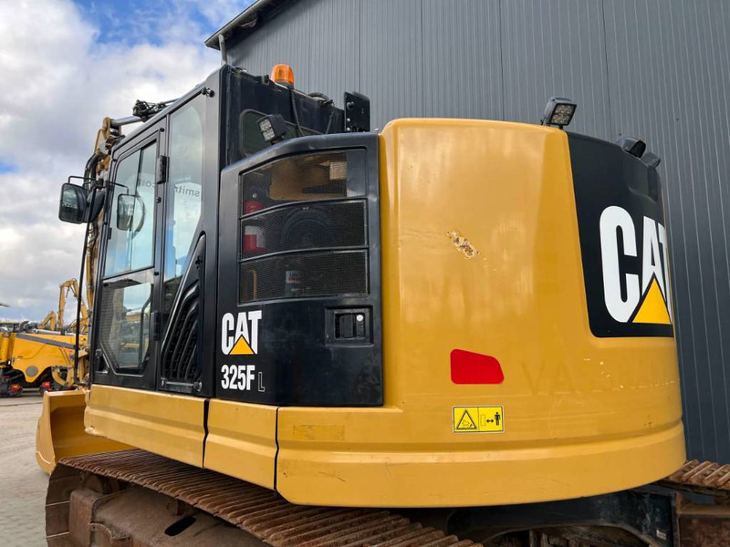 Kettenbagger Cat 325F LCR: das Bild 8
