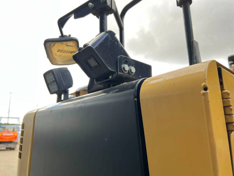 Kettenbagger Cat 325F LCR: das Bild 12