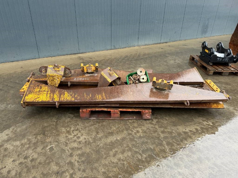 Cat 730 - Ladebordwand für Baumaschine: das Bild 2 Cat 730 - Ladebordwand für Baumaschine: das Bild 2