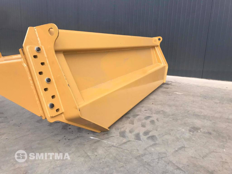Cat 730C2 - Ladebordwand für Baumaschine: das Bild 2 Cat 730C2 - Ladebordwand für Baumaschine: das Bild 2