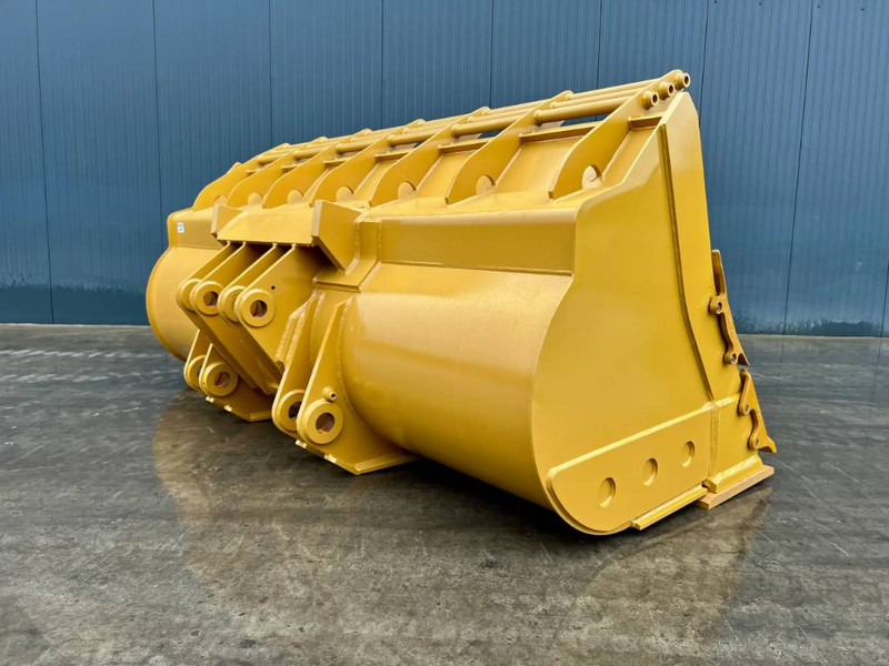 Cat 980K incl. cutting edge + side protectors - Schaufel für Baumaschine: das Bild 2 Cat 980K incl. cutting edge + side protectors - Schaufel für Baumaschine: das Bild 2