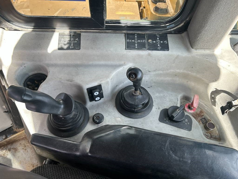 Cat D7R II - Bulldozer: das Bild 4 Cat D7R II - Bulldozer: das Bild 4