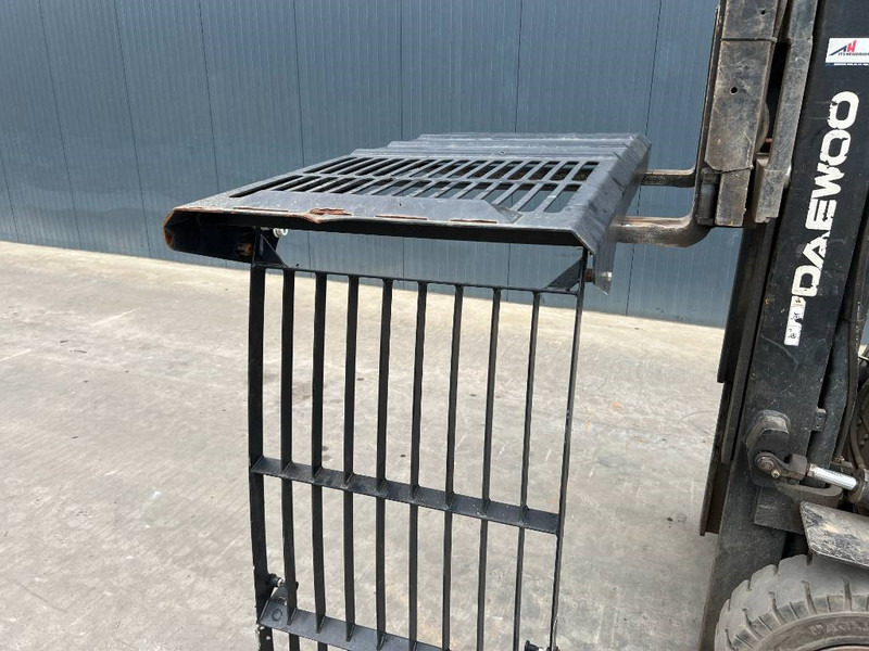 Cat M313D / M315D / M316D / M318D / M322D / M325D - Fahrerhaus und Interieur für Baumaschine: das Bild 2 Cat M313D / M315D / M316D / M318D / M322D / M325D - Fahrerhaus und Interieur für Baumaschine: das Bild 2