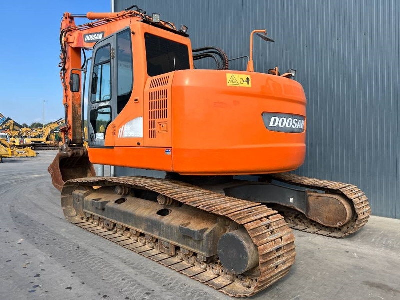 Doosan DX235LCR - Kettenbagger: das Bild 4 Doosan DX235LCR - Kettenbagger: das Bild 4