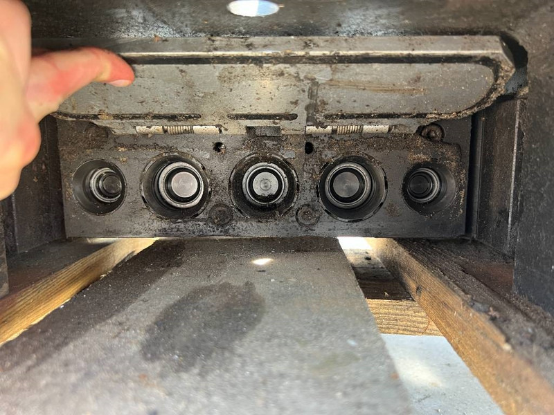 Schnellwechsler für Baumaschine OilQuick OQ65 - M314F / M316F / M318F: das Bild 15 Schnellwechsler für Baumaschine OilQuick OQ65 - M314F / M316F / M318F: das Bild 15