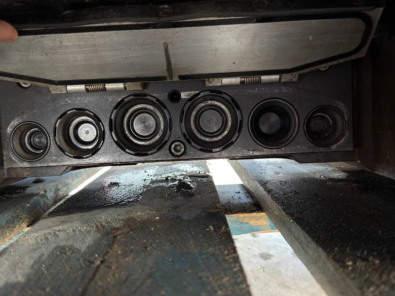 Schnellwechsler für Baumaschine OilQuick OQ80 - 336F: das Bild 12