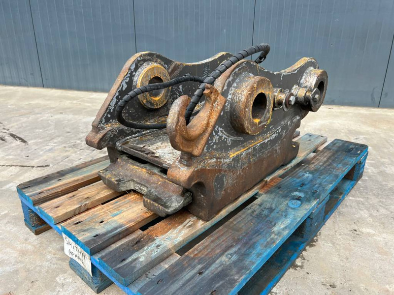 SMP S70 - 320D - Schnellwechsler für Baumaschine: das Bild 1 SMP S70 - 320D - Schnellwechsler für Baumaschine: das Bild 1
