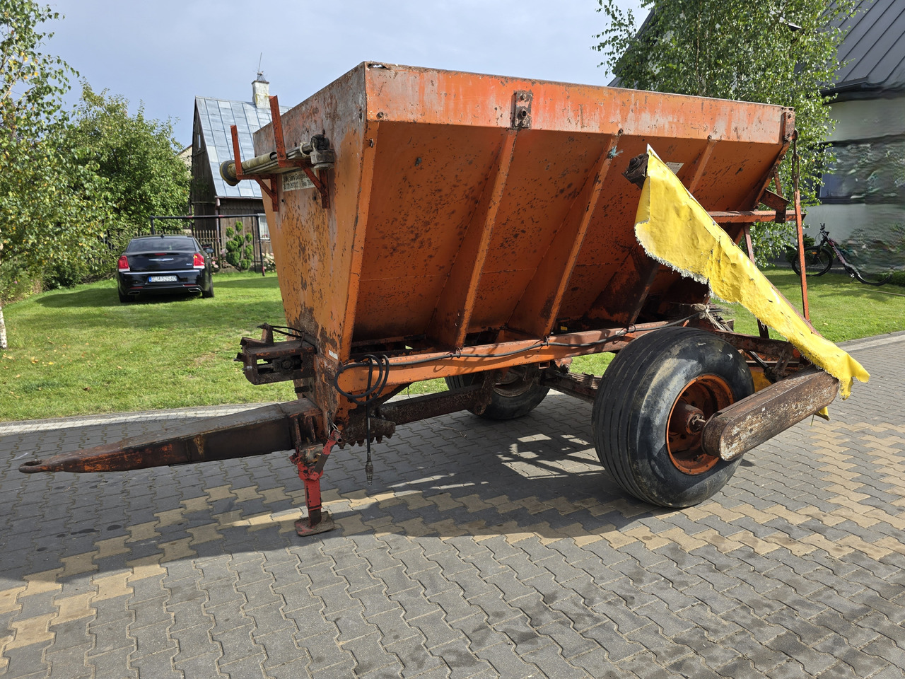 AMOS AGMT 5 ton - Düngerstreuer: das Bild 1 AMOS AGMT 5 ton - Düngerstreuer: das Bild 1