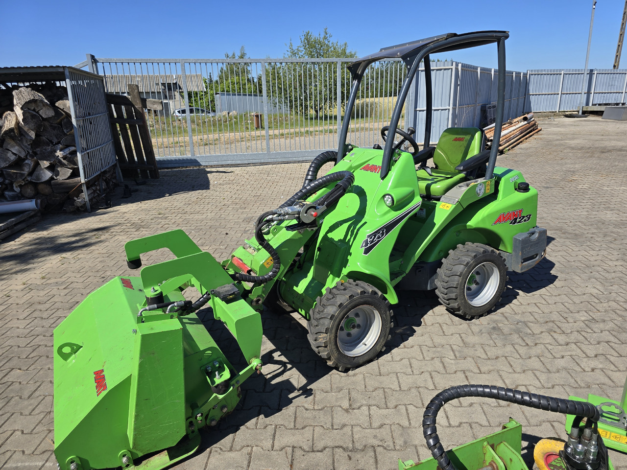 AVANT 423 - Kompaktlader: das Bild 1 AVANT 423 - Kompaktlader: das Bild 1