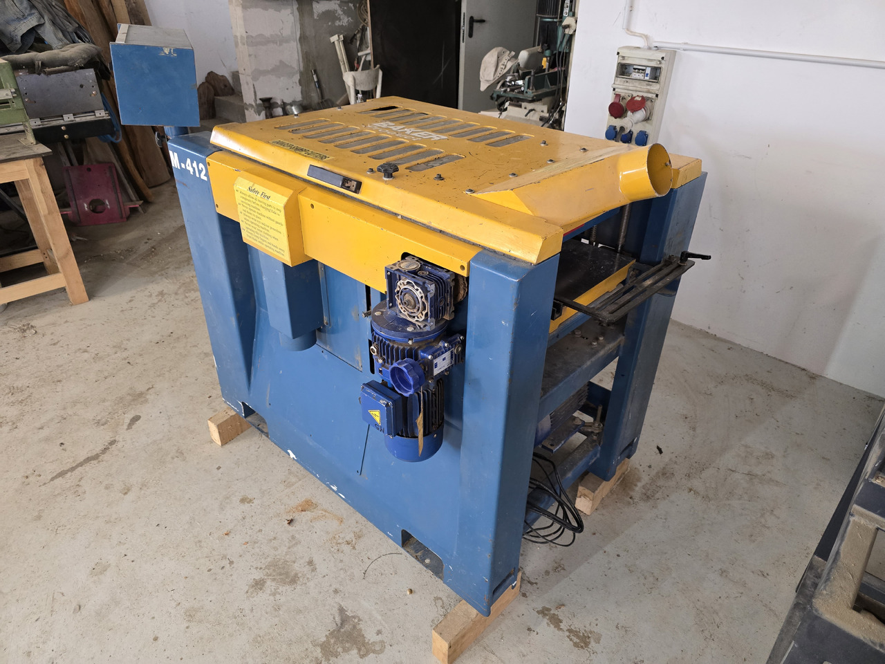 BAKER M-412 - Werkzeugmaschine: das Bild 5 BAKER M-412 - Werkzeugmaschine: das Bild 5