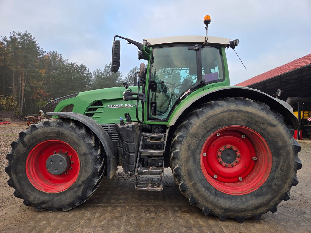 FENDT 936 PROFI PLUS - Traktor: das Bild 2 FENDT 936 PROFI PLUS - Traktor: das Bild 2