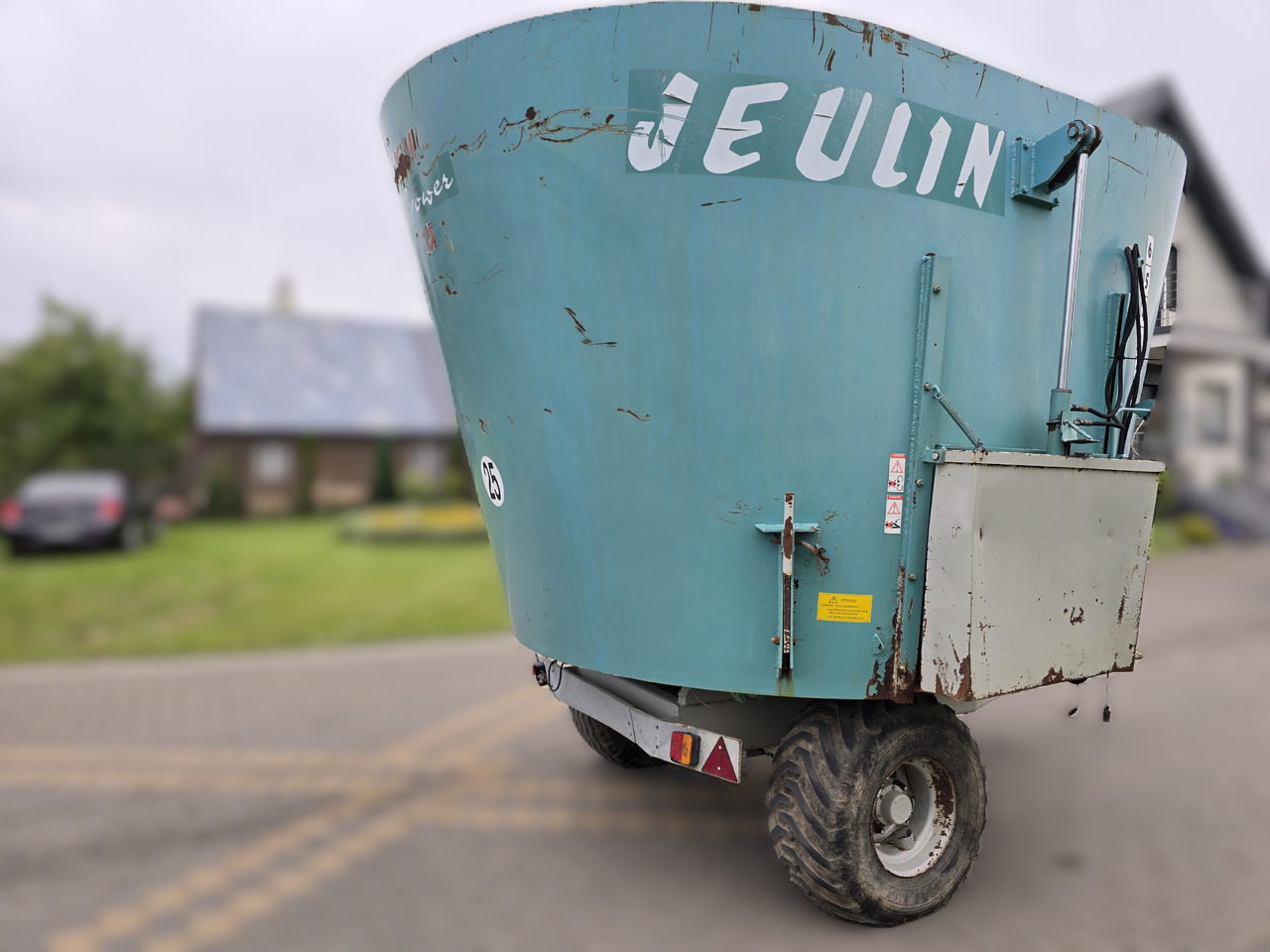 JEULIN POWER 14 - Futtermischwagen: das Bild 5 JEULIN POWER 14 - Futtermischwagen: das Bild 5