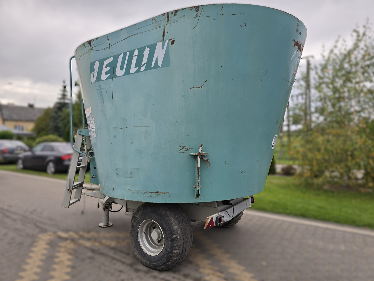 JEULIN POWER 14 - Futtermischwagen: das Bild 3 JEULIN POWER 14 - Futtermischwagen: das Bild 3