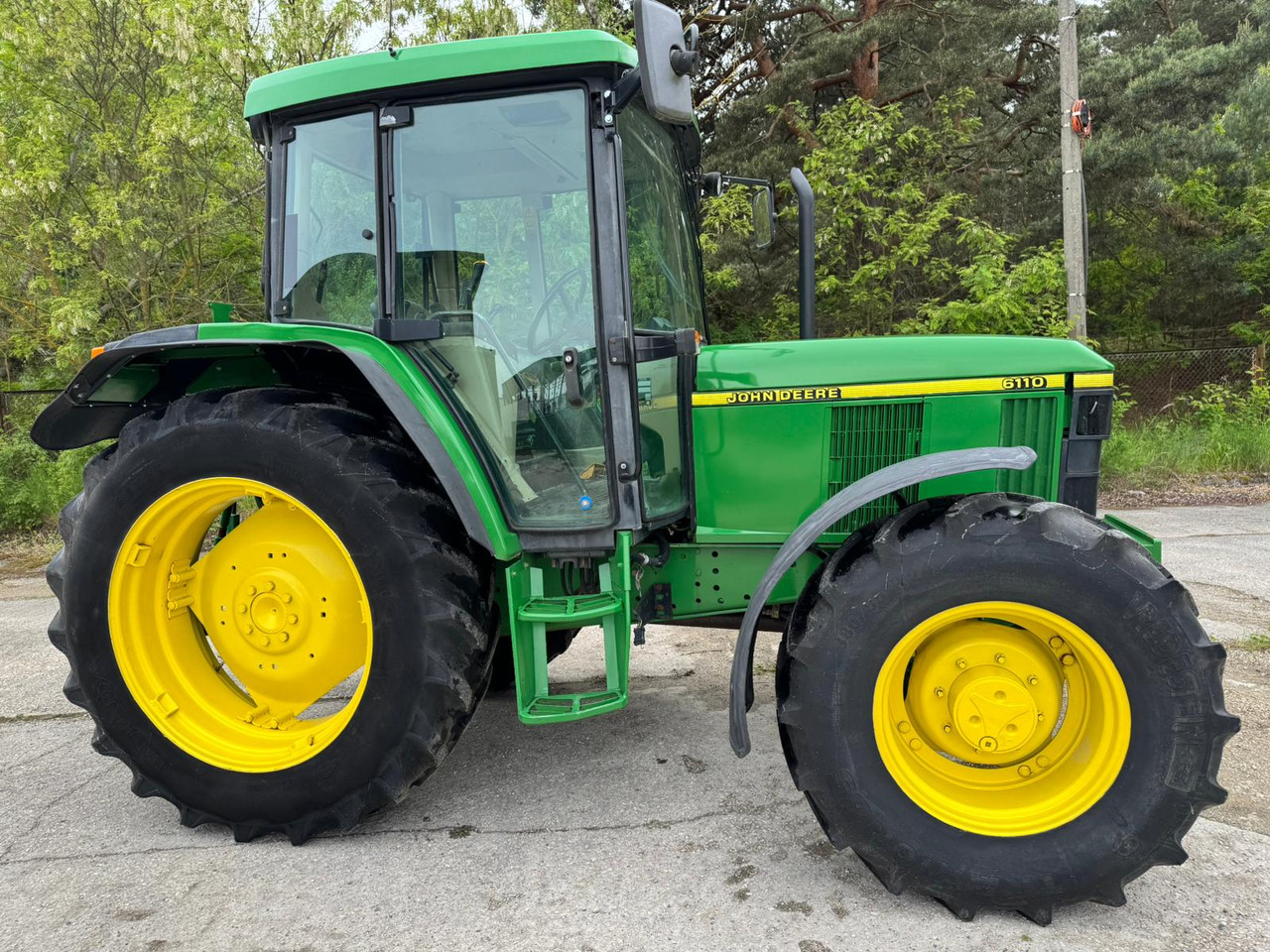 JOHN DEERE 6110 - Traktor: das Bild 5 JOHN DEERE 6110 - Traktor: das Bild 5