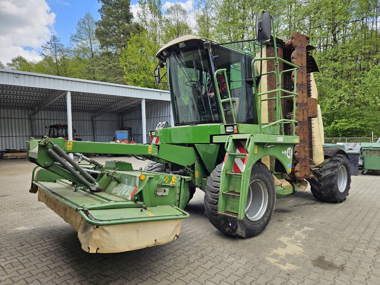 Krone Big M - Mähwerk: das Bild 1 Krone Big M - Mähwerk: das Bild 1