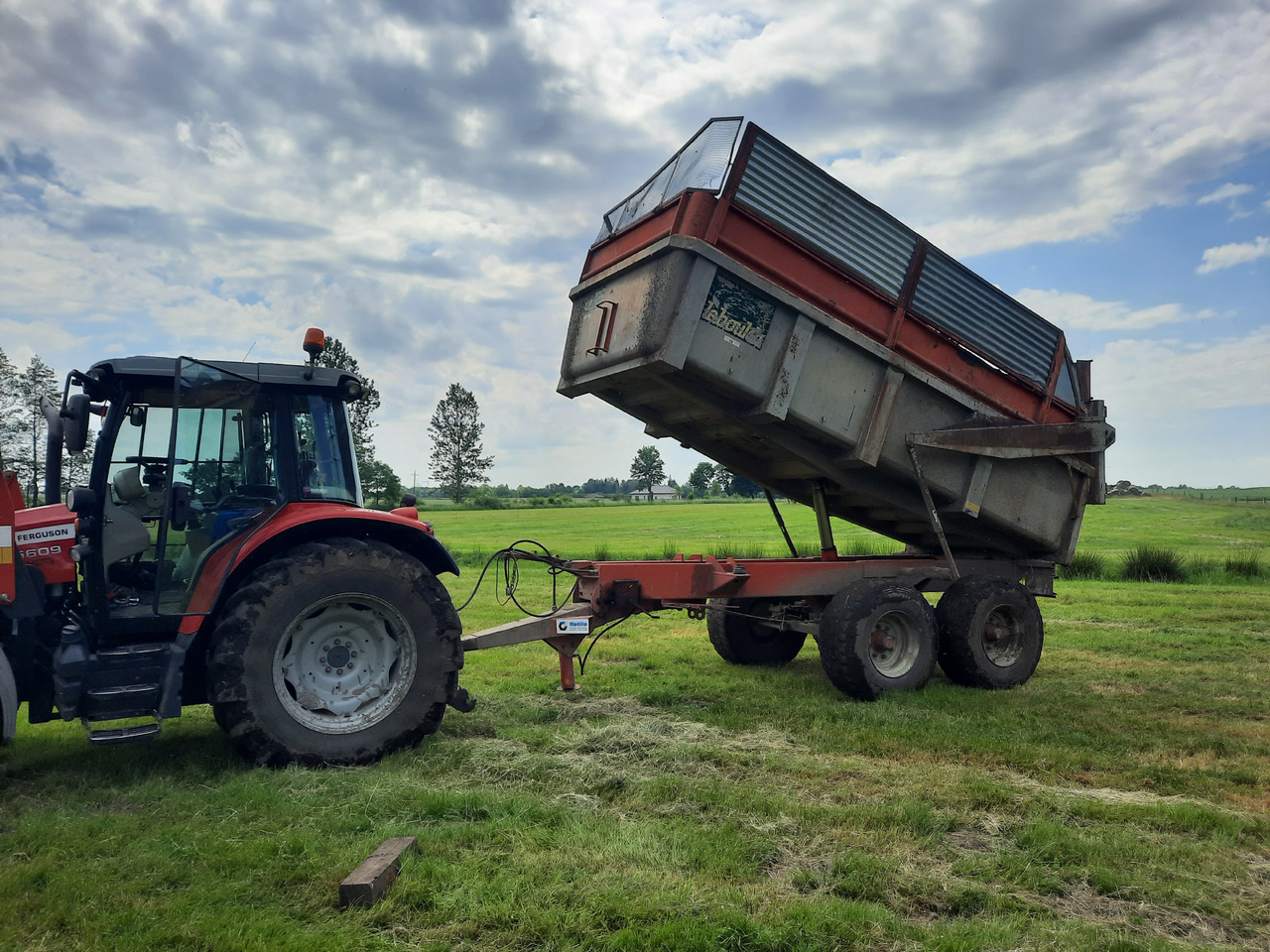 LEBOULCH RB2120 (12 ton / 25 m3) - Landwirtschaftlicher Kipper: das Bild 2 LEBOULCH RB2120 (12 ton / 25 m3) - Landwirtschaftlicher Kipper: das Bild 2