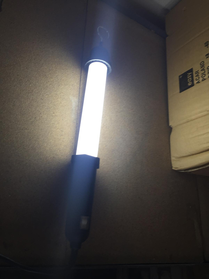 Lampa warsztatowa na 5 metrowym przewodzie zasilającym - Werkstattgerät: das Bild 3 Lampa warsztatowa na 5 metrowym przewodzie zasilającym - Werkstattgerät: das Bild 3