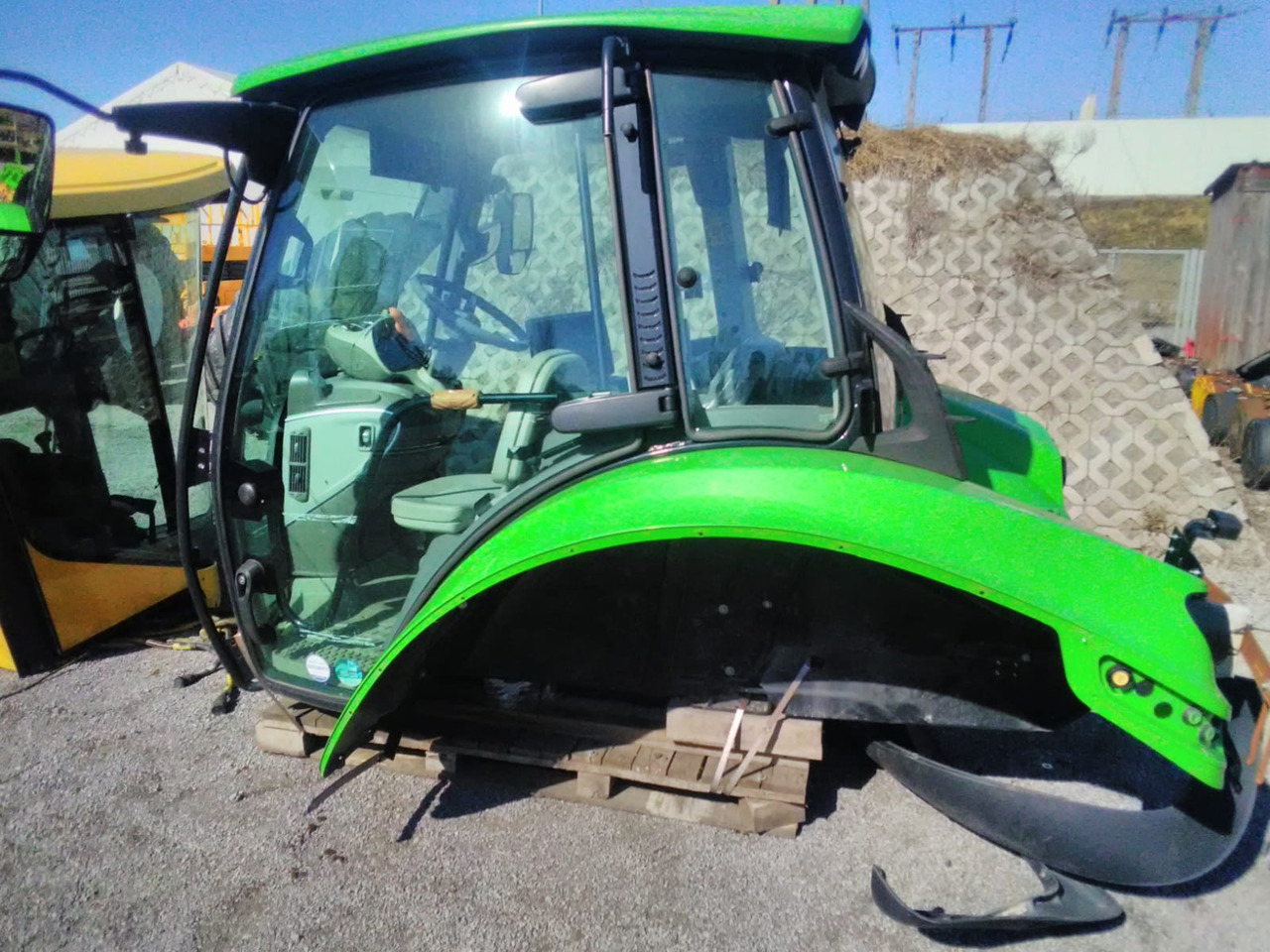 - Fahrerhaus für Traktor: das Bild 5 - Fahrerhaus für Traktor: das Bild 5