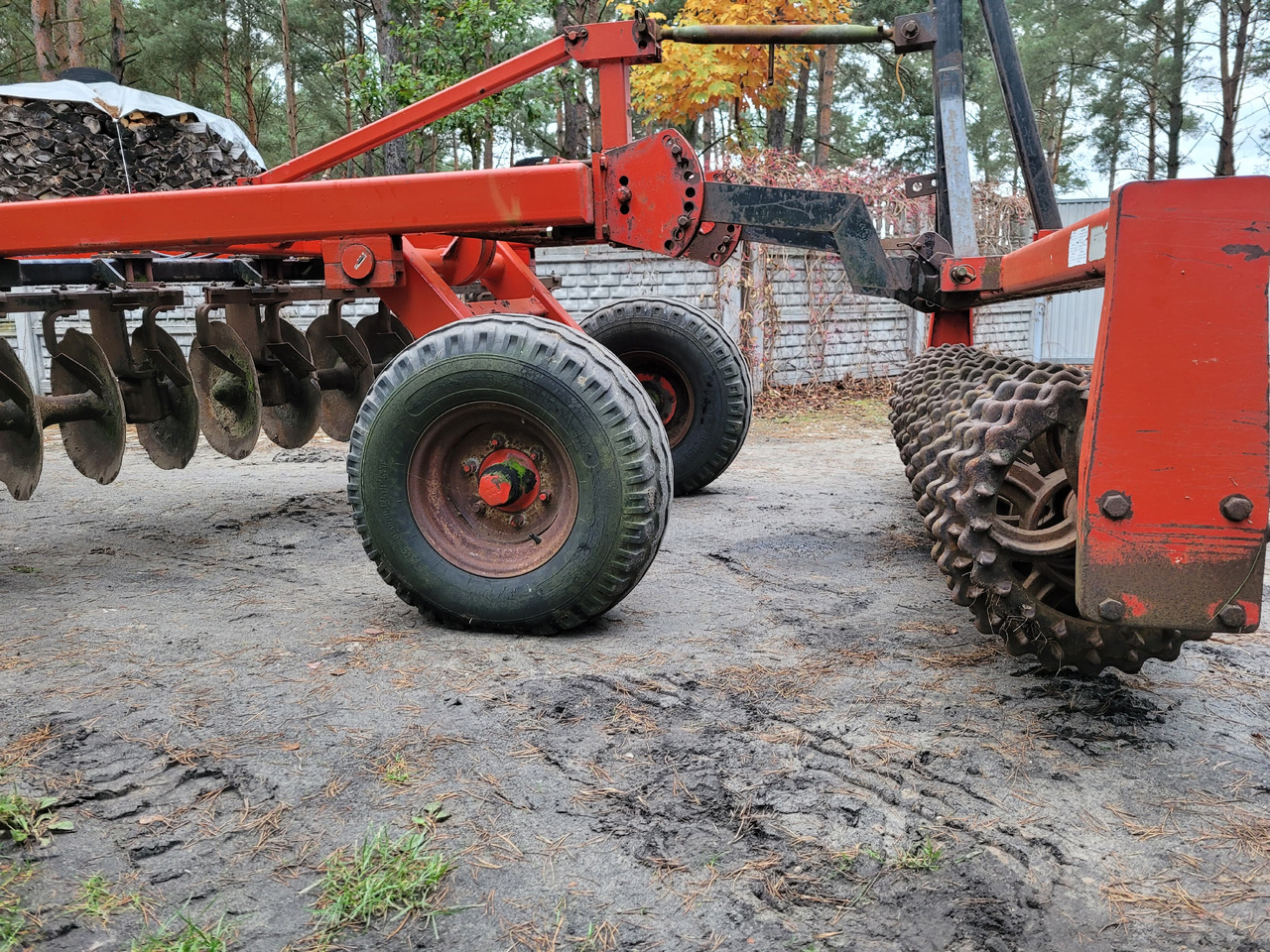 QUIVOGNE APAV - Scheibenegge: das Bild 4 QUIVOGNE APAV - Scheibenegge: das Bild 4