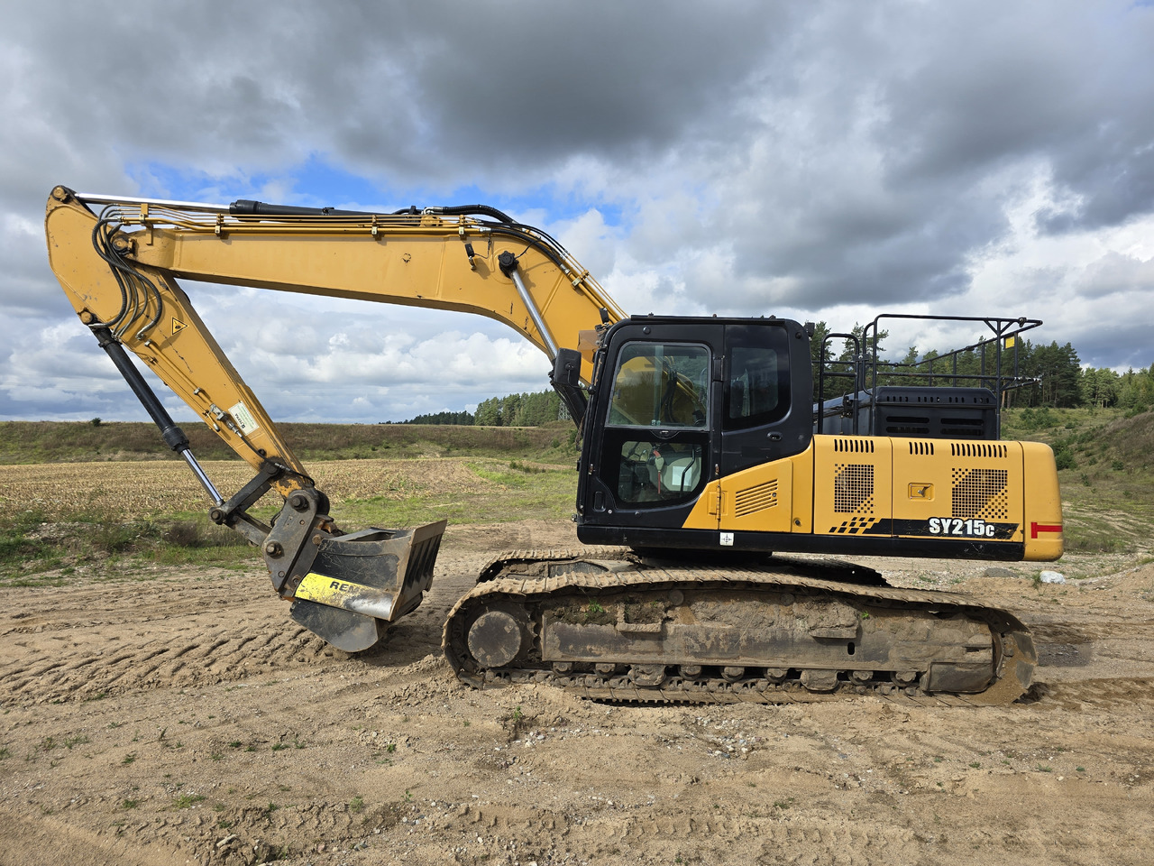 SANY SY215c - Kettenbagger: das Bild 3 SANY SY215c - Kettenbagger: das Bild 3