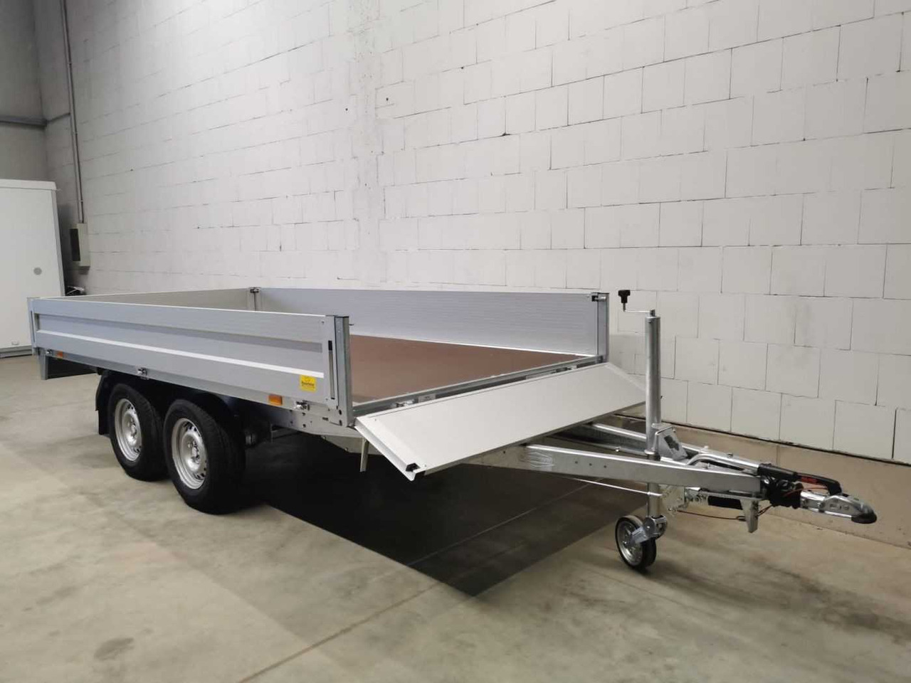 BOECKMANN HL-AL 3718/35 Eco XXL Hochlader - PKW Anhänger: das Bild 5 BOECKMANN HL-AL 3718/35 Eco XXL Hochlader - PKW Anhänger: das Bild 5